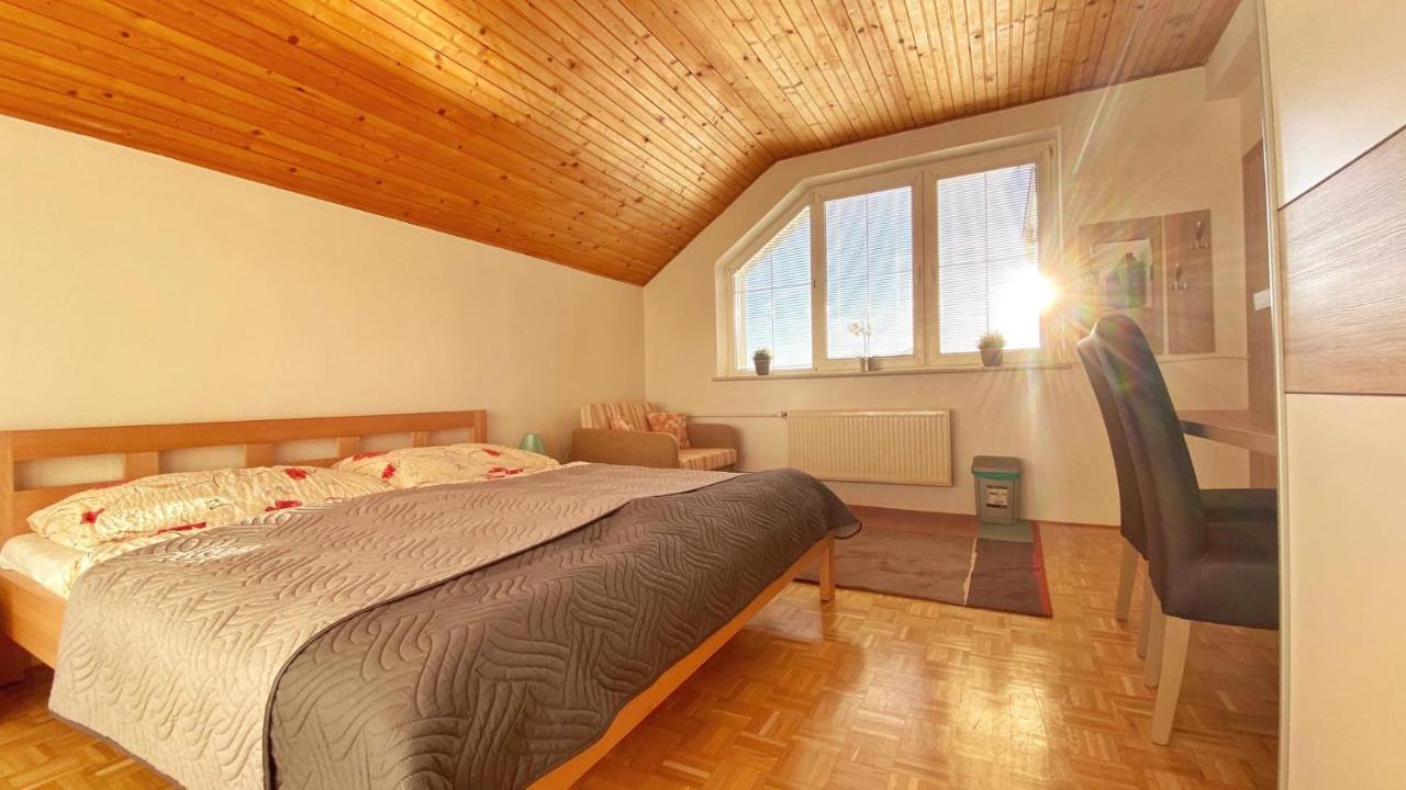 Relax Villa Tatry - Wifi/Tv, Bbq, Billiard Nová Lesná Exteriör bild