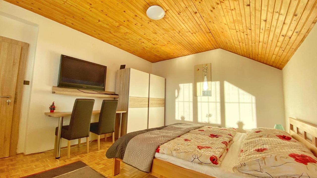 Relax Villa Tatry - Wifi/Tv, Bbq, Billiard Nová Lesná Exteriör bild