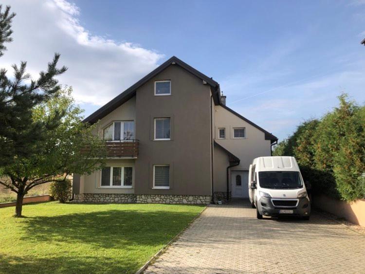 Relax Villa Tatry - Wifi/Tv, Bbq, Billiard Nová Lesná Exteriör bild
